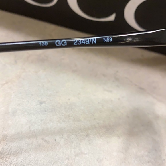 GUCCI Eyeglasses/ Farmes - Picture 6 of 12